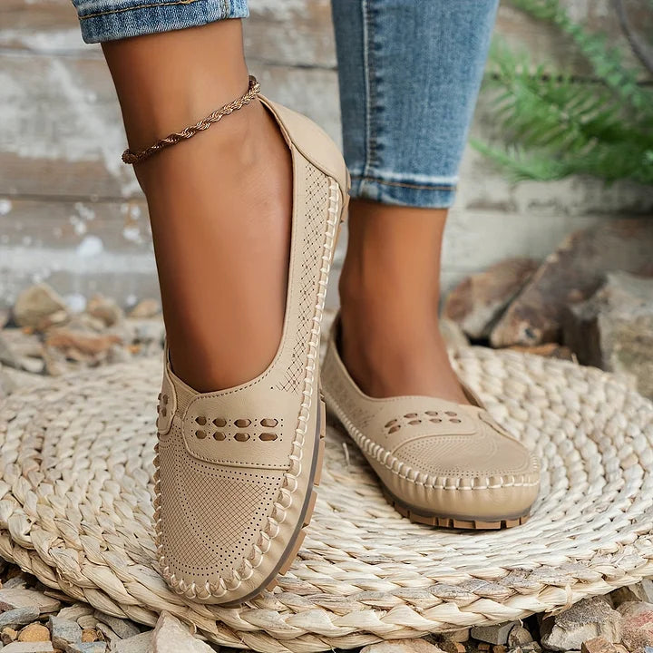 Gerdien - Flat Orthopaedic Shoes