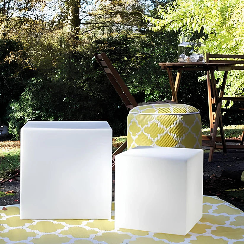 RadiantCube - Cubic Garden Light
