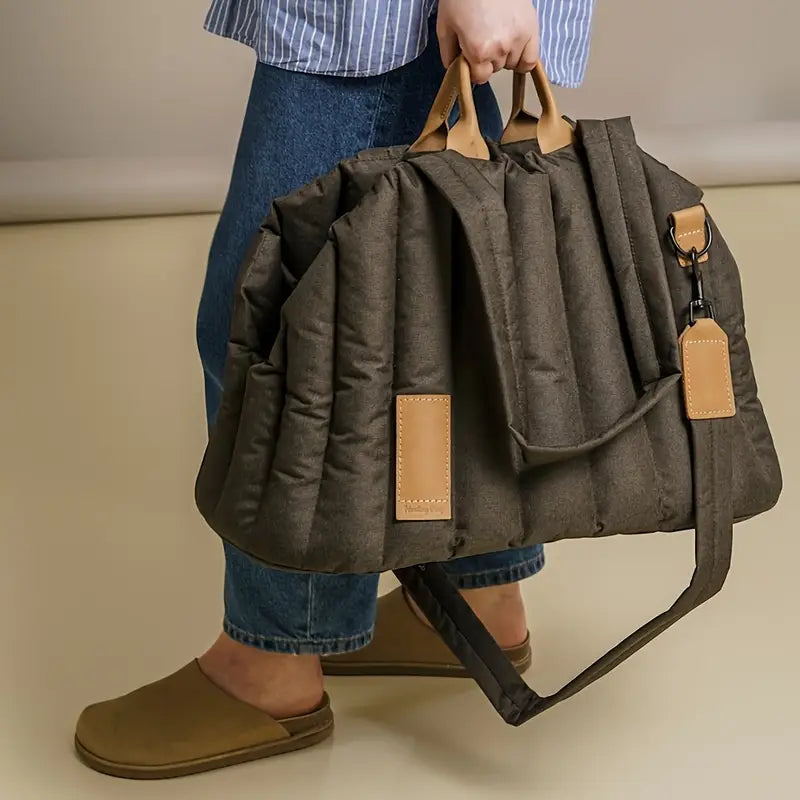 Petique™ | Stop the Pain of Bad Travel Bags