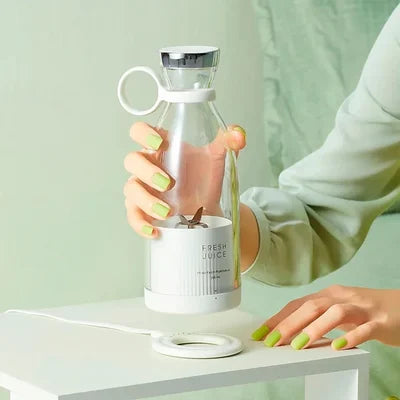 FreshJuice - Bærbar Mini Mixer