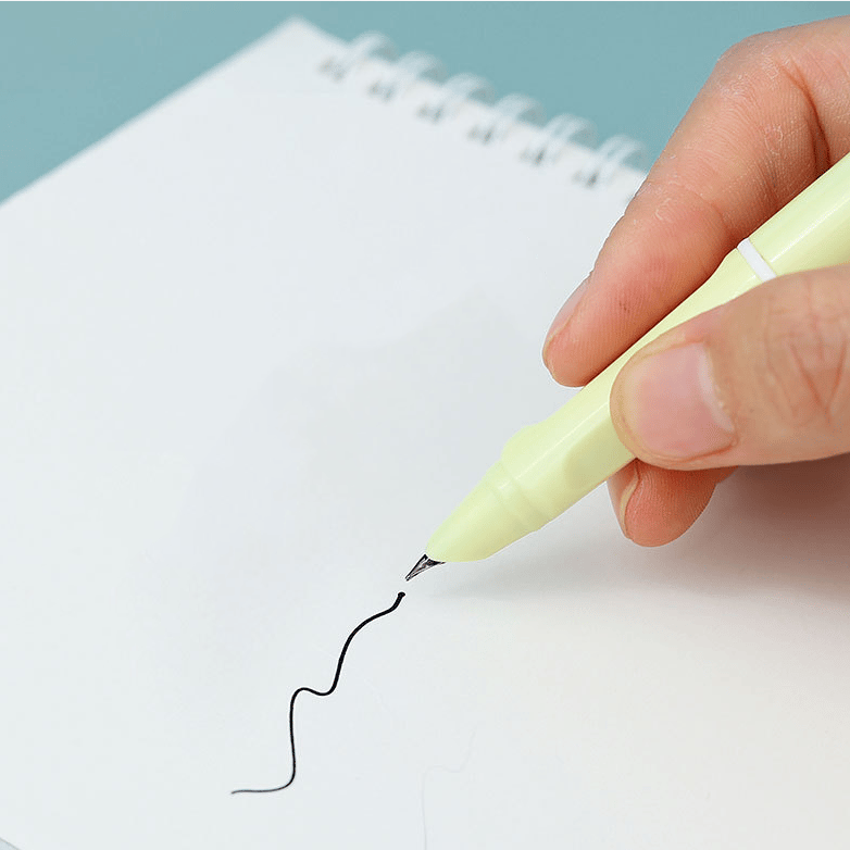 FlowWrite – Retractable Fountain Pen