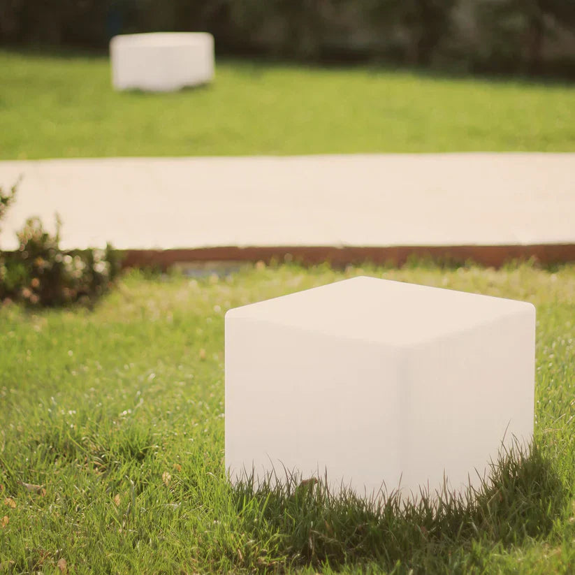 RadiantCube - Cubic Garden Light