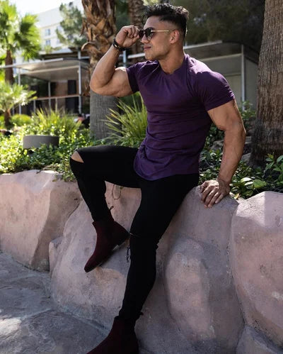 Essentielles T-Shirt mit abgerundetem Saum