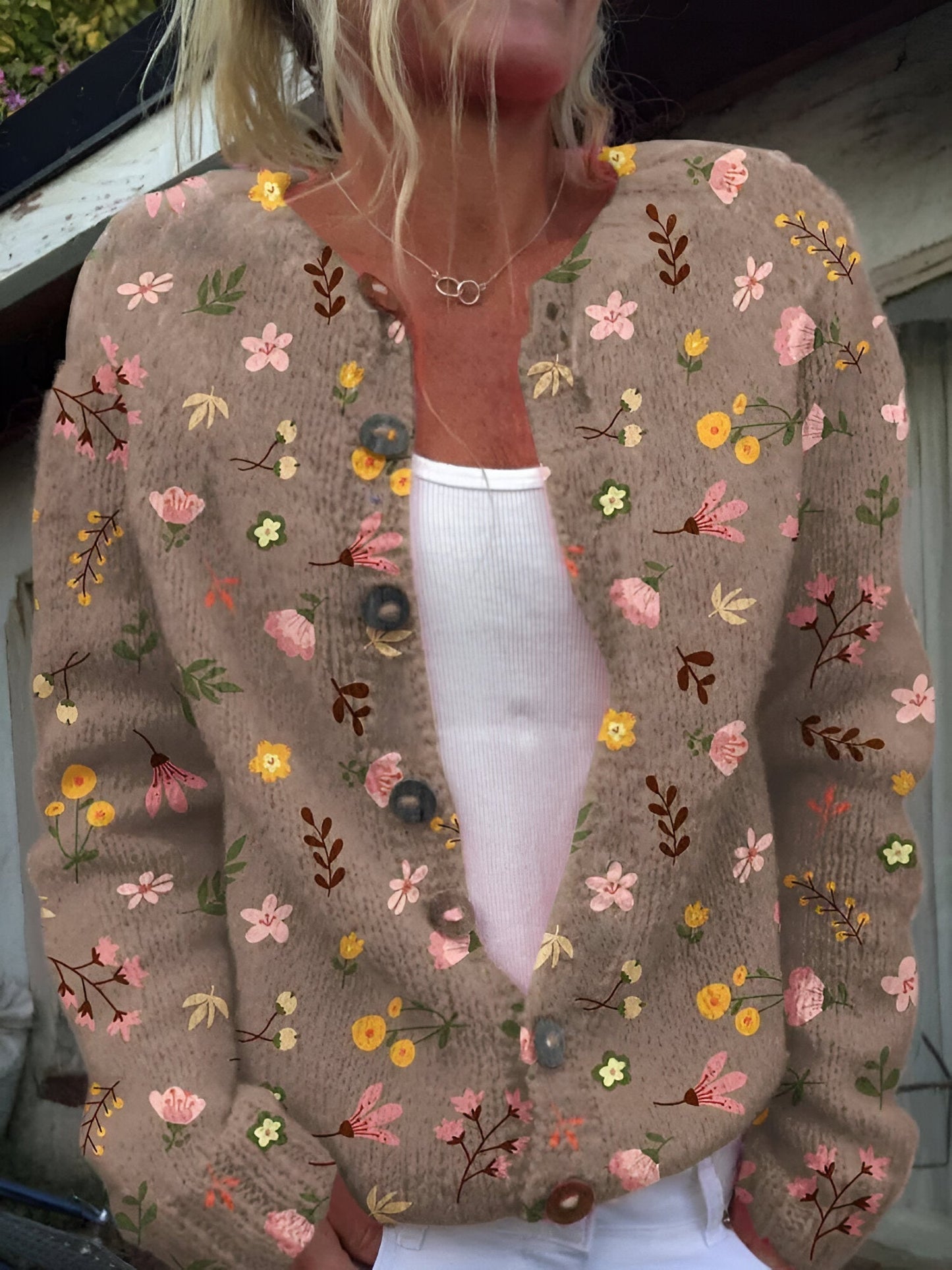 Alvimia - Fashionable Cardigan with Floral Pattern