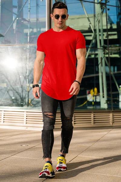 Essentielles T-Shirt mit abgerundetem Saum