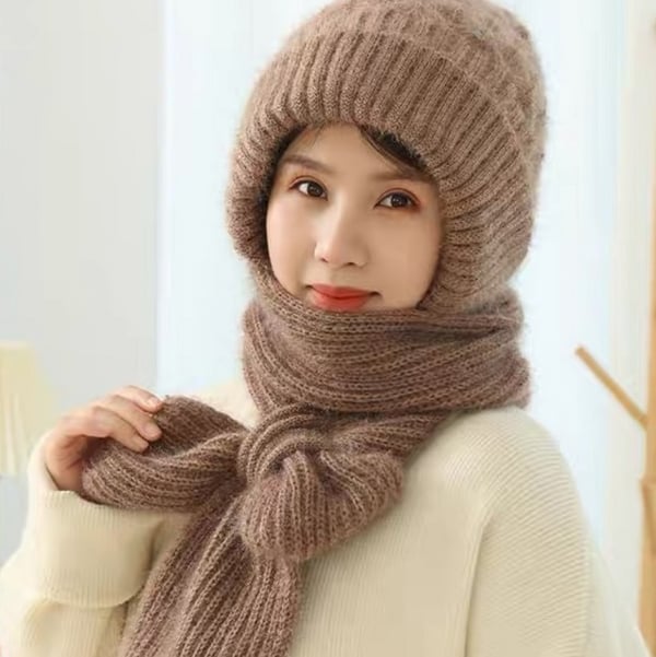 Abelina – Integrated Hearing Protection, Windproof Hat, Scarf