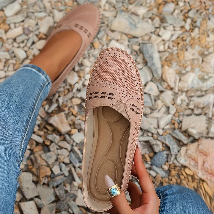 Gerdien - Flat Orthopaedic Shoes