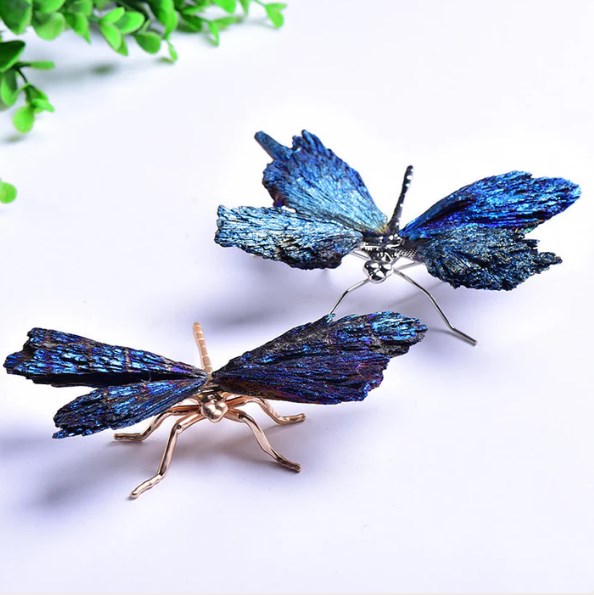 AuraCrafts – Aura Tourmaline Kyanite Dragonfly