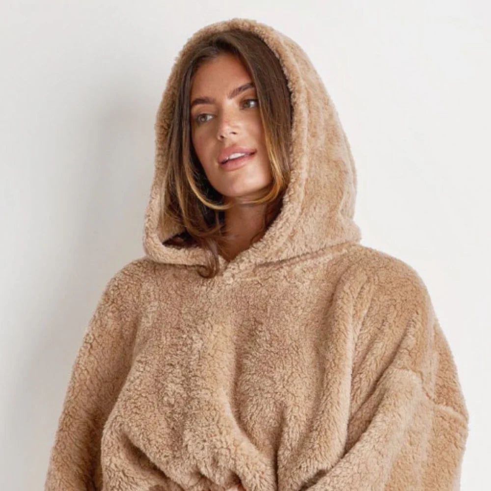 Leann - Hooded Sweatshirt with Long Sleeves