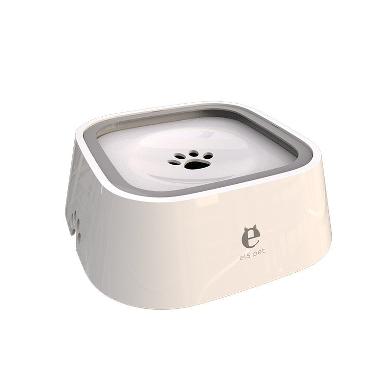 SlowSip™ | No more stress about wet floors