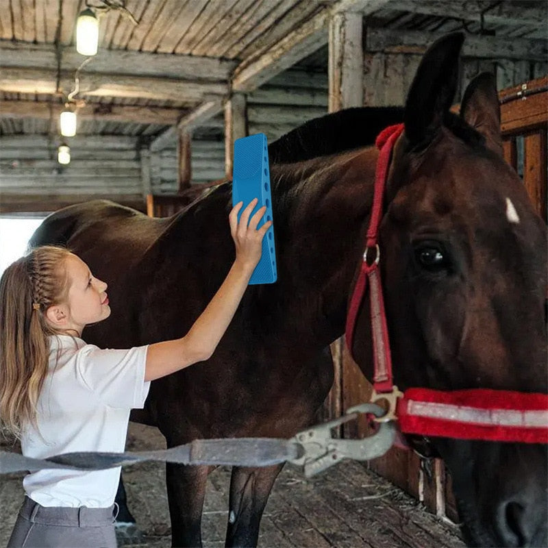 HaloHorse™ | 6-In-1 Horse Brush