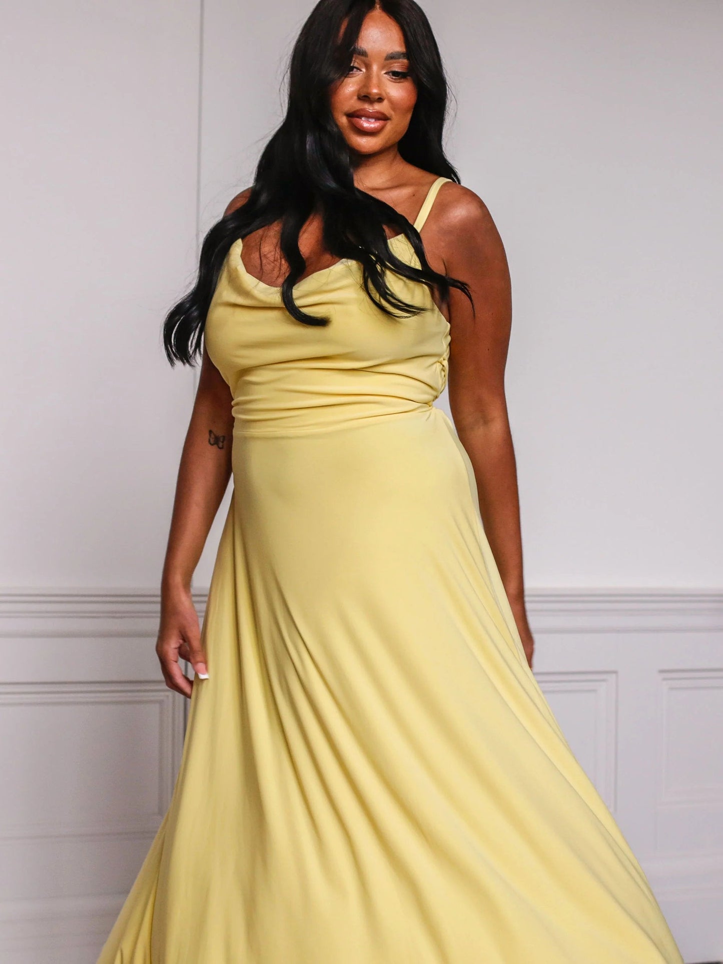 Lulah Draped Maxi Kjole med Integreret BH