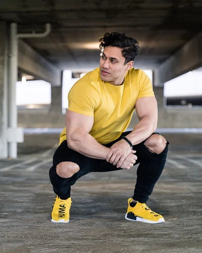 Essentielles T-Shirt mit abgerundetem Saum