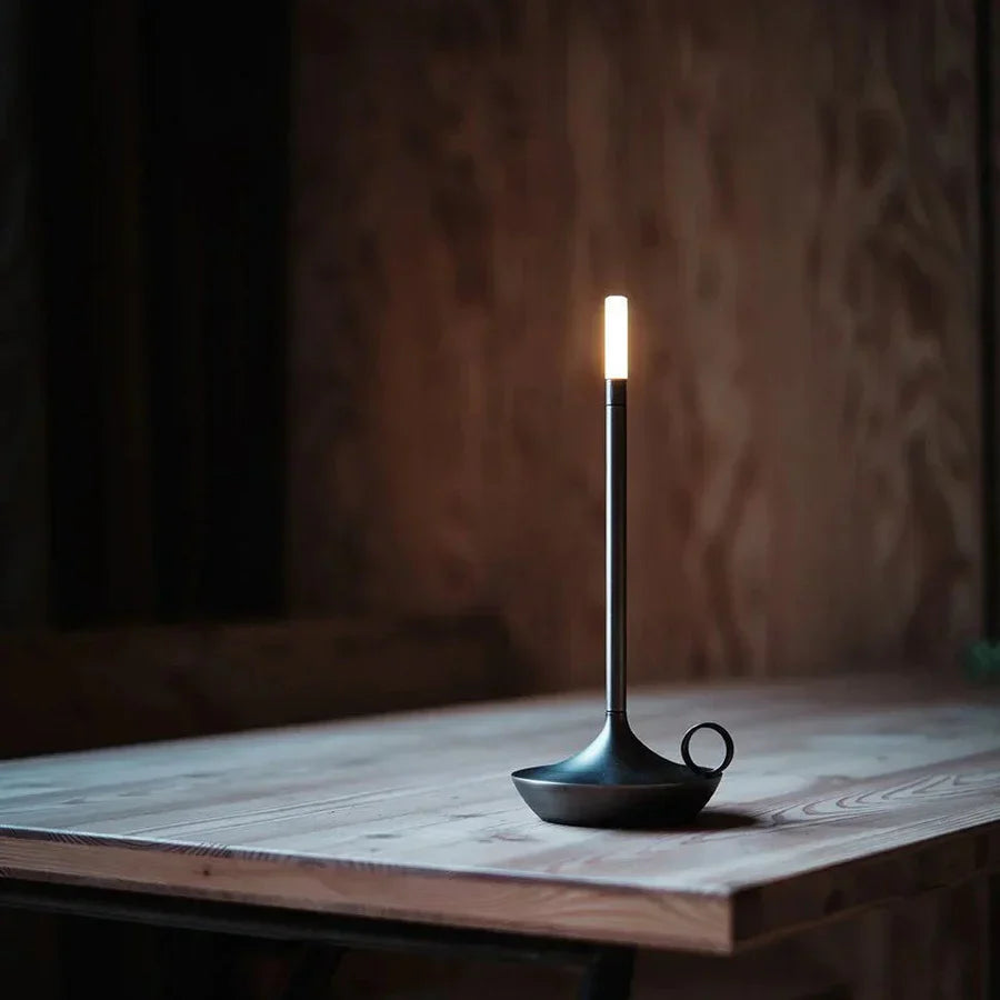 Lampada da tavolo sottile - Aurelia