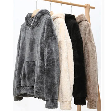Leann - Hooded Sweatshirt with Long Sleeves