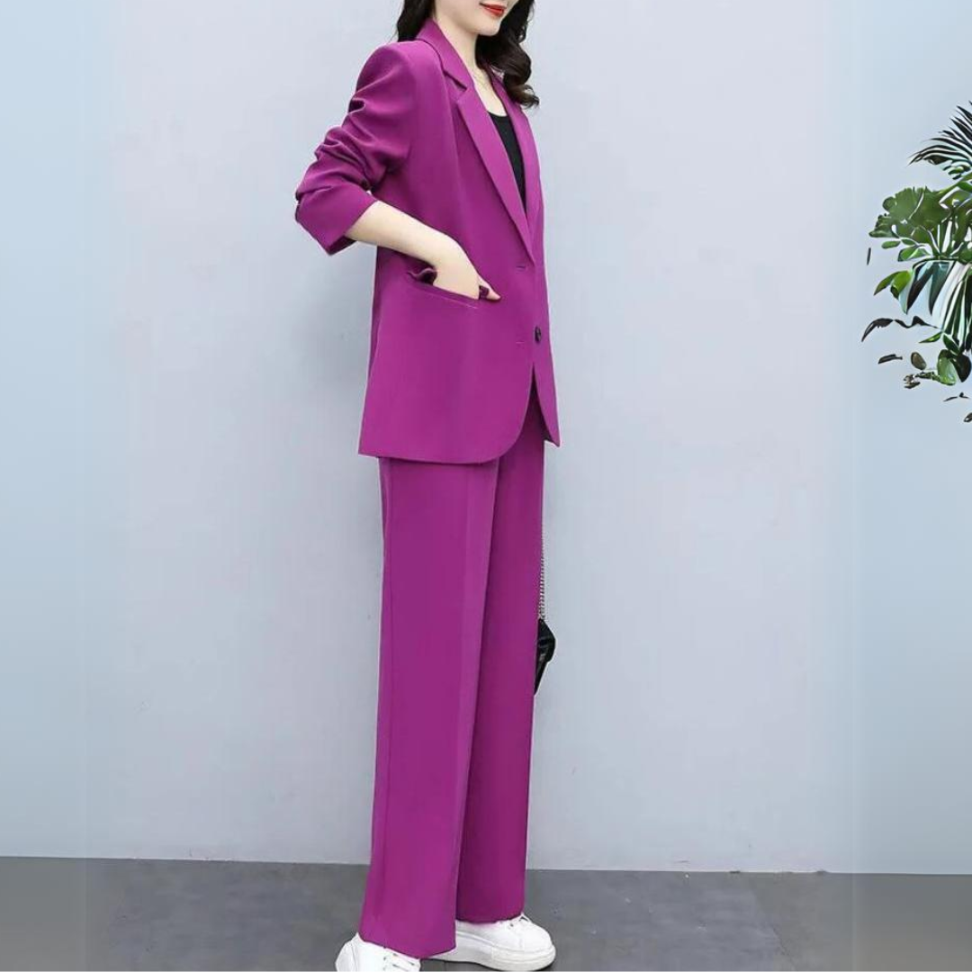 Martaa – Elegant Women's Suit