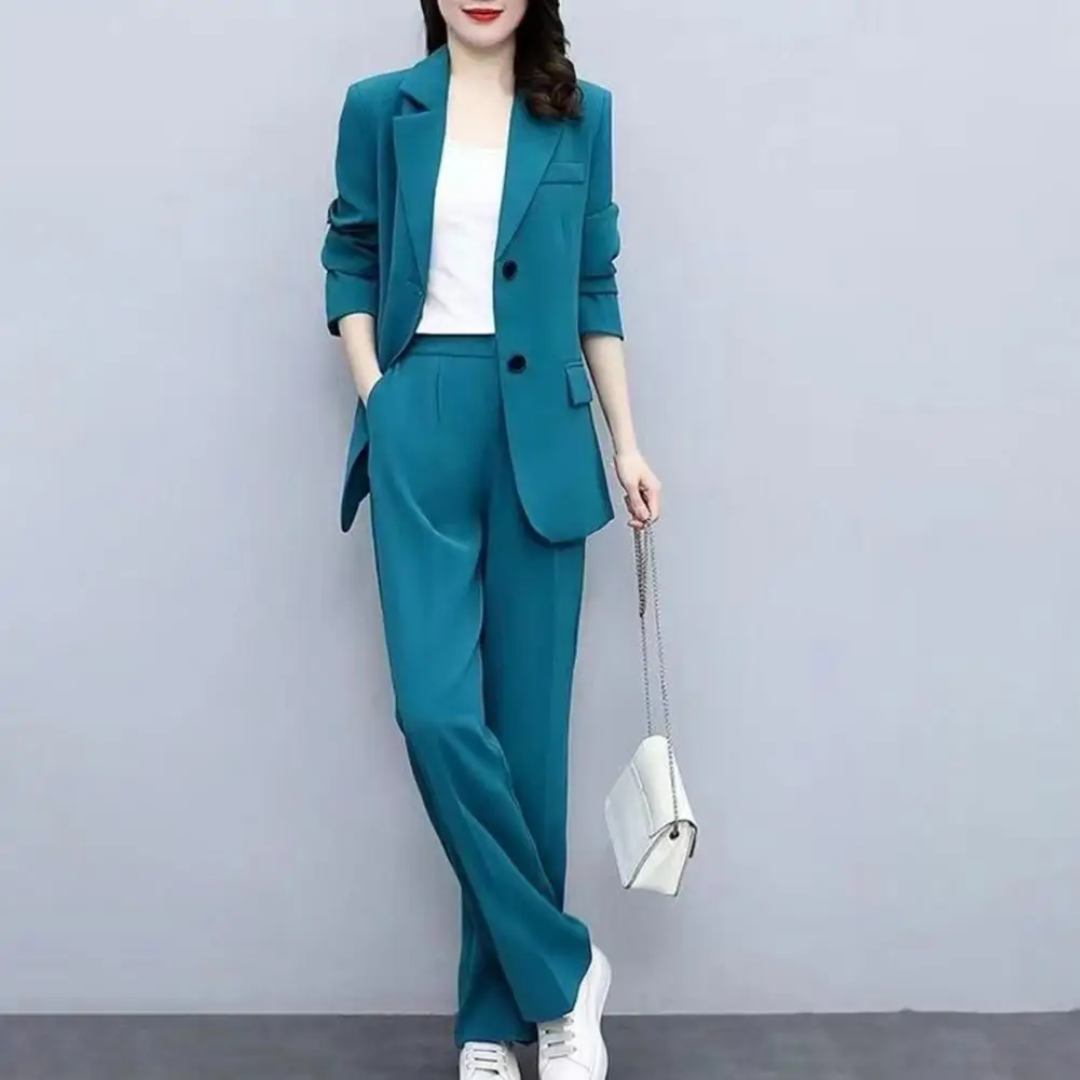 Martaa – Elegant Women's Suit
