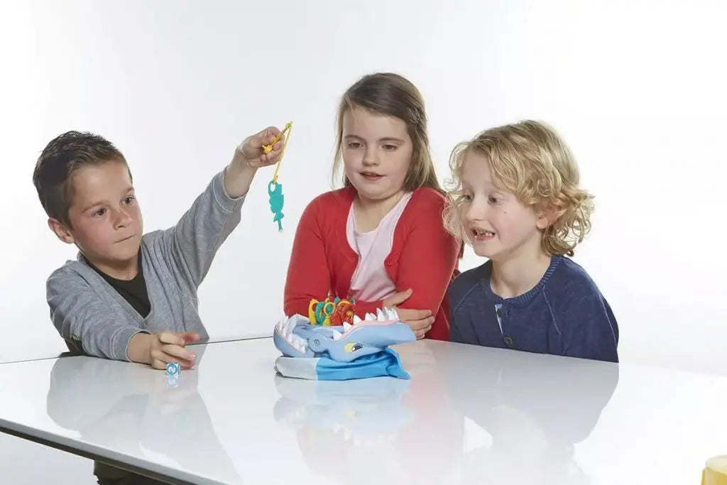 HappyShark – Fun Snatch Board Game for Children