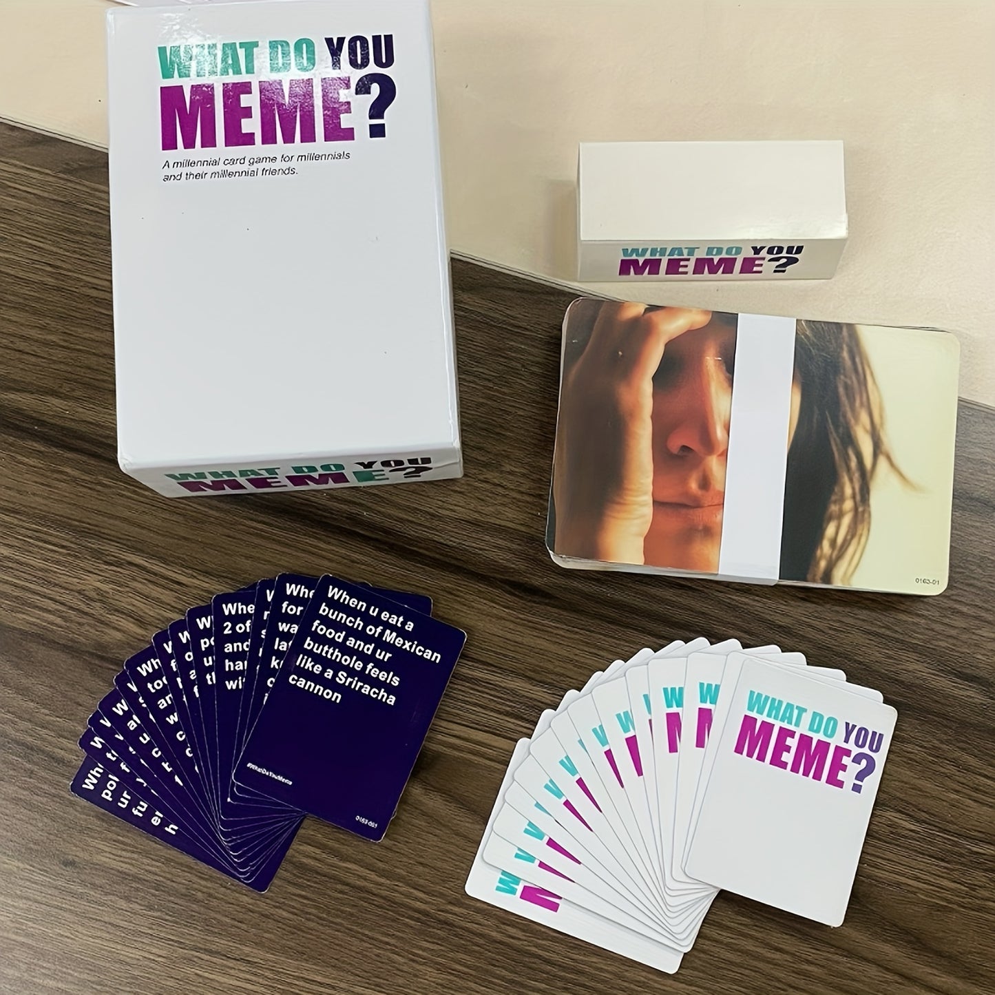 MemeMaster - Que meme? Jeu de carte de l'édition des milléniaux pour les adultes