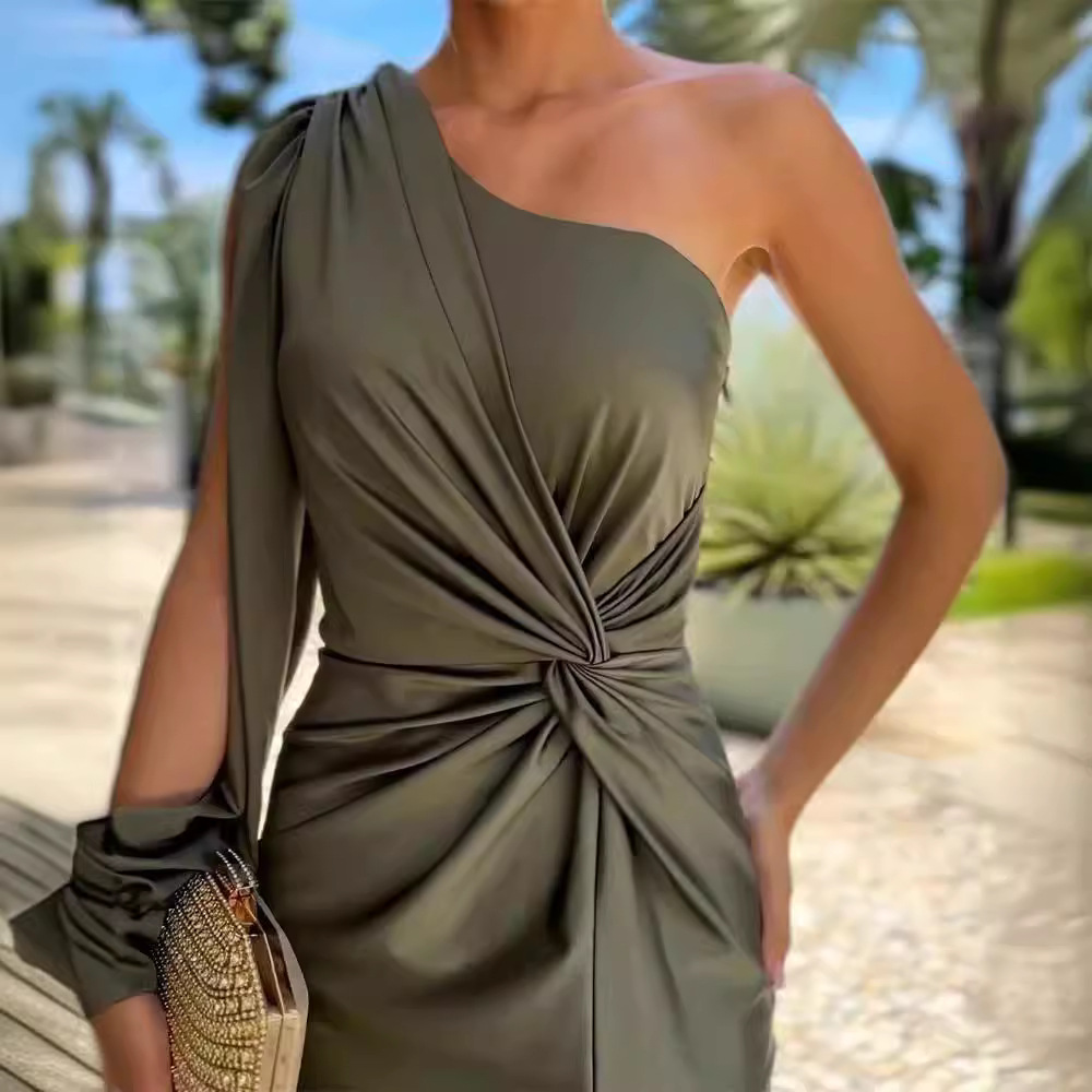 Nanette – Luxe One Shoulder Jurk