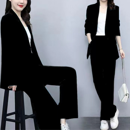 Martaa – Elegant Women's Suit