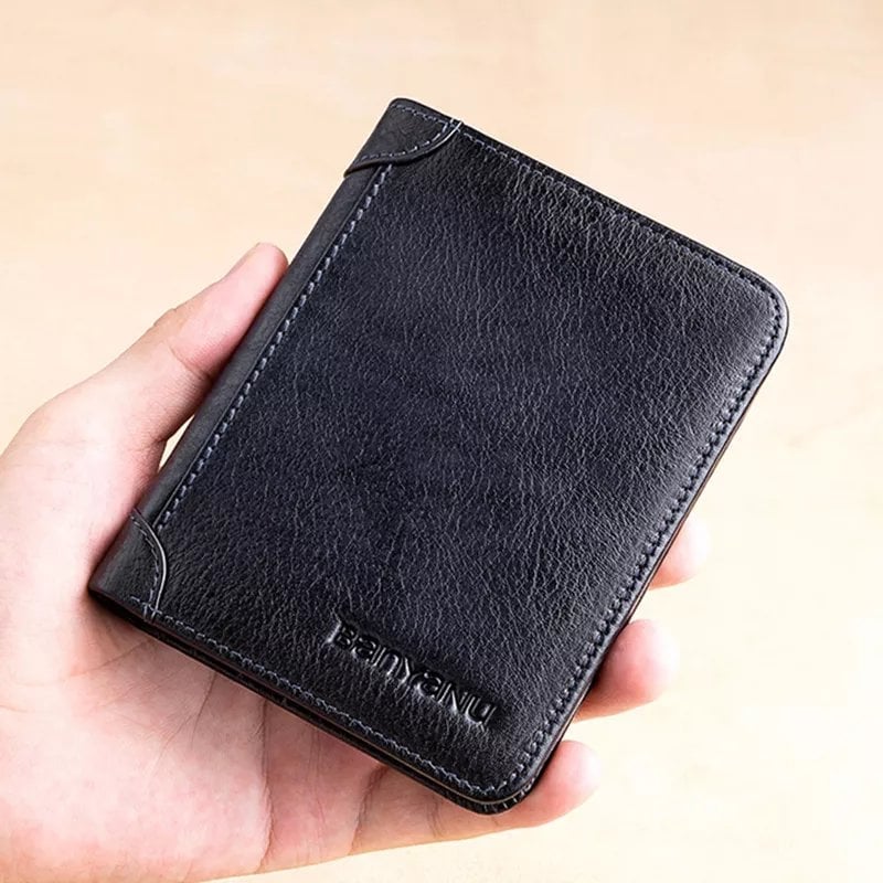 Multifunctional RFID-Blocking Leather Wallet