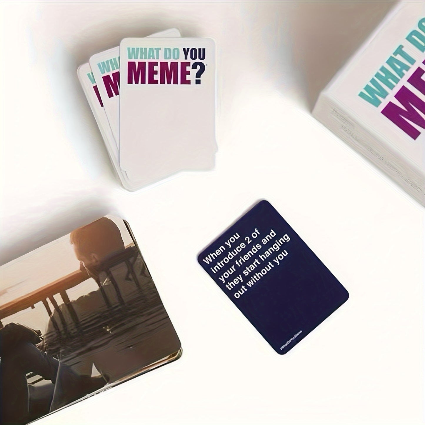 MemeMaster - Que meme? Jeu de carte de l'édition des milléniaux pour les adultes