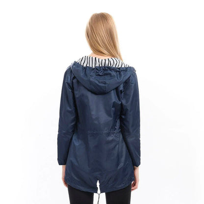 Celine – Elegant Regnfrakke til Hele Året