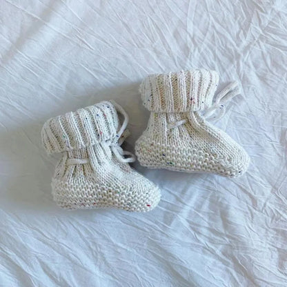 Mini Fashion™ - Warm & Stylish - Knitted Baby Slippers